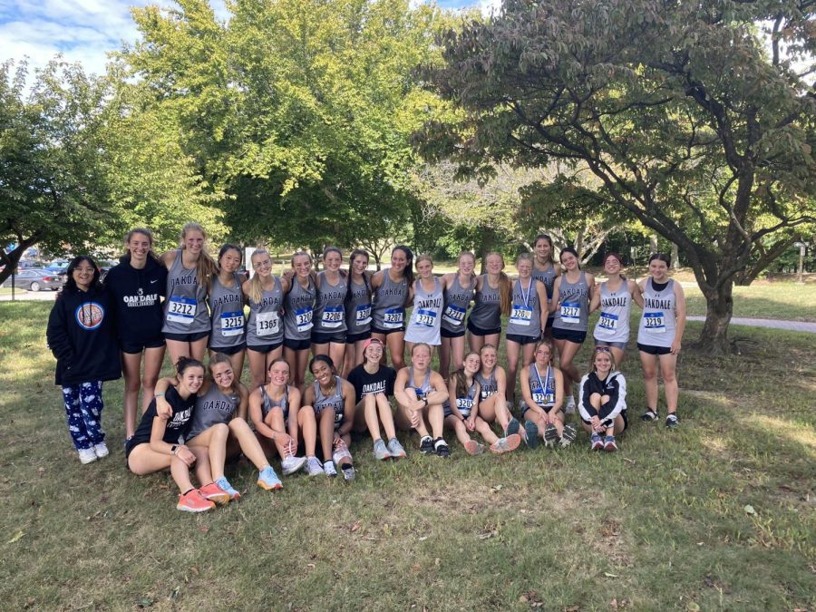 Girls Cross Country Team poses after placing 6th for Varsity and 2nd for JV!! (September 25, 2022)