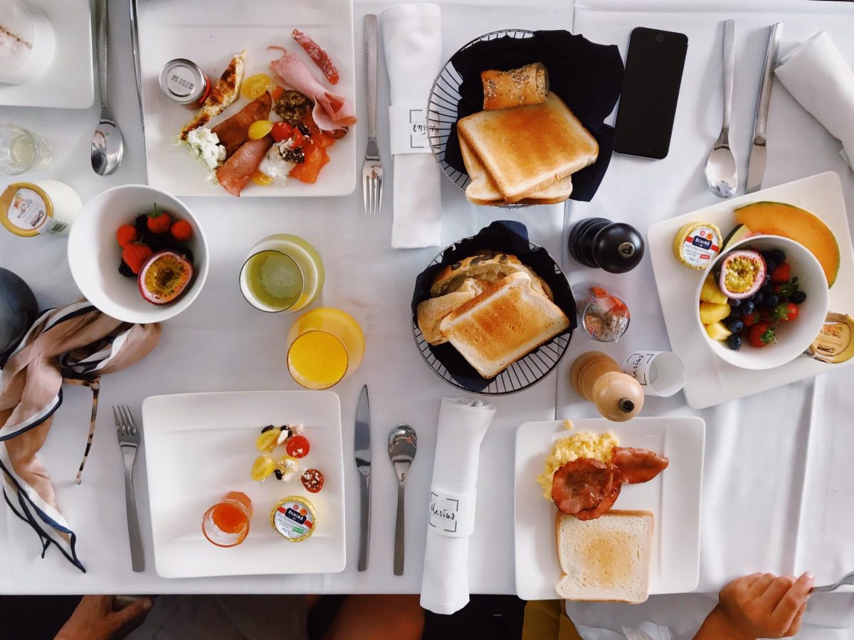 This image shows a variety of breakfast foods people can choose from in the mornings. 
