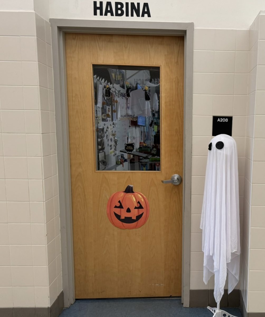 Oakdale teacher Ms. Habina nicely decorated her classroom for Halloween